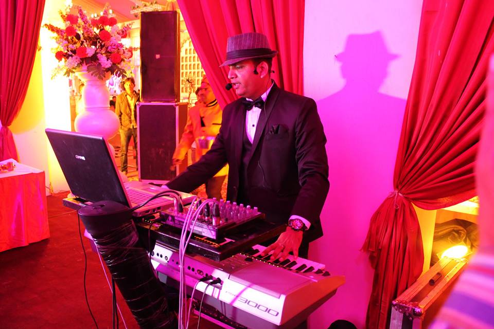 best male singer udaipur