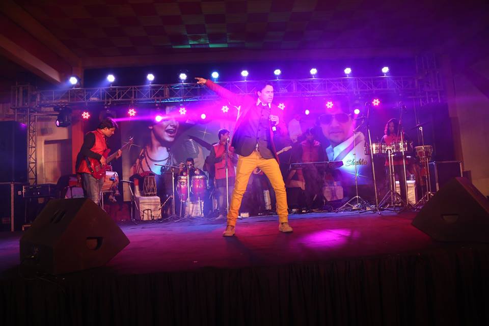 famous male singer udaipur