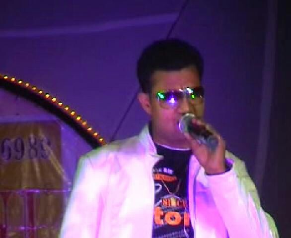 professional male singer udaipur